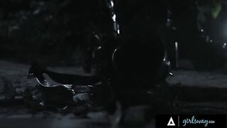 Busty droids Alexis Fawx and Abigail Mac get screwed in the wasteland