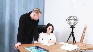 The dick climbed into the pussy, but thoughts about studying disappeared