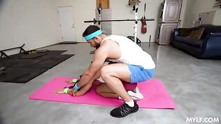 An alternative way to pump muscles with the help of a trainer