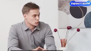 The hot woman is fucking with her boss at the office meeting