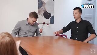 The hot woman is fucking with her boss at the office meeting