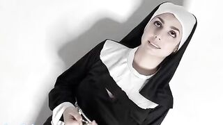 A nun breaks her vow and fucks like a slut in this blasphemous Italian scene
