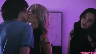 Asian and European girls in an incredible threesome sex