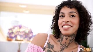 Everything for a complete experience - sex on the couch