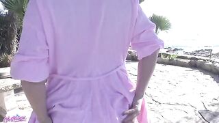 Relaxation in the public park, and ejaculation - French fountain woman
