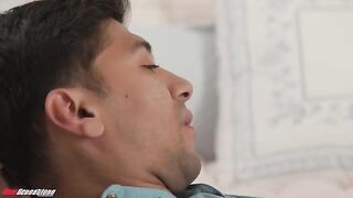 A man with one cock tried to bring happiness to a woman, but it didn’t work