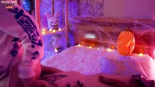 A young girl met an elf and they had a hot sex date