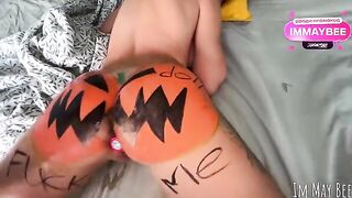 Babe fucked in her pumpkin by a hard cock