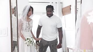 A bride chose her groom based on the size of his cock