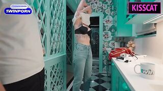 A beautiful maid, a surprise for the owner of the house