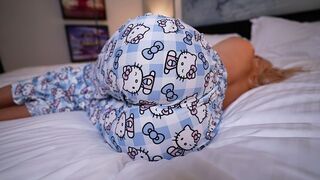 Step mom helps step son with morning cum issue