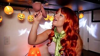 A red-haired beauty, Daphne, uses her lips to set the rhythm