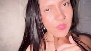 My stepsister is very horny, I'm going to satisfy her