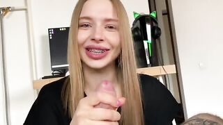 I sucked my friend's cock until he came in my mouth